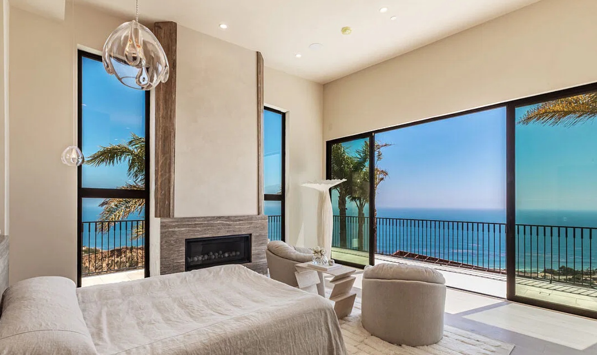 The Avenida Villa