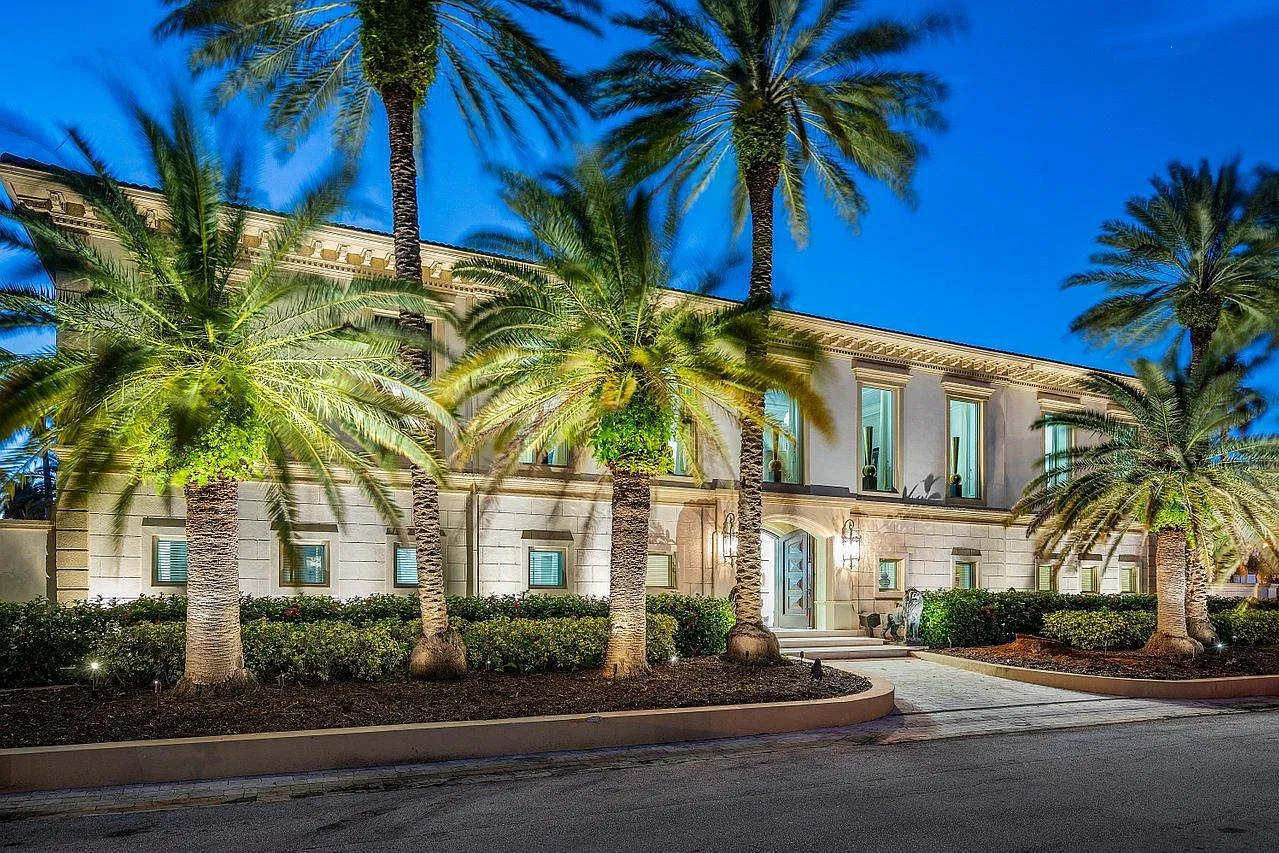 The Yacht Villa