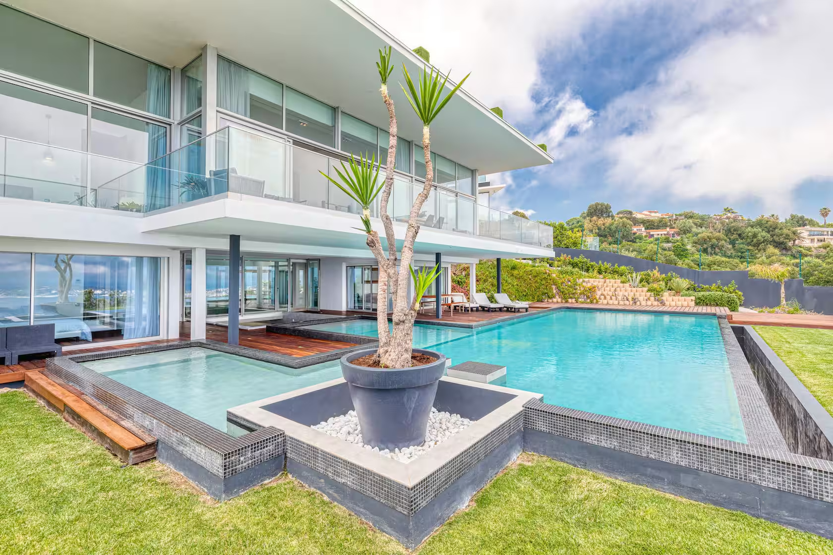 The Levante Villa