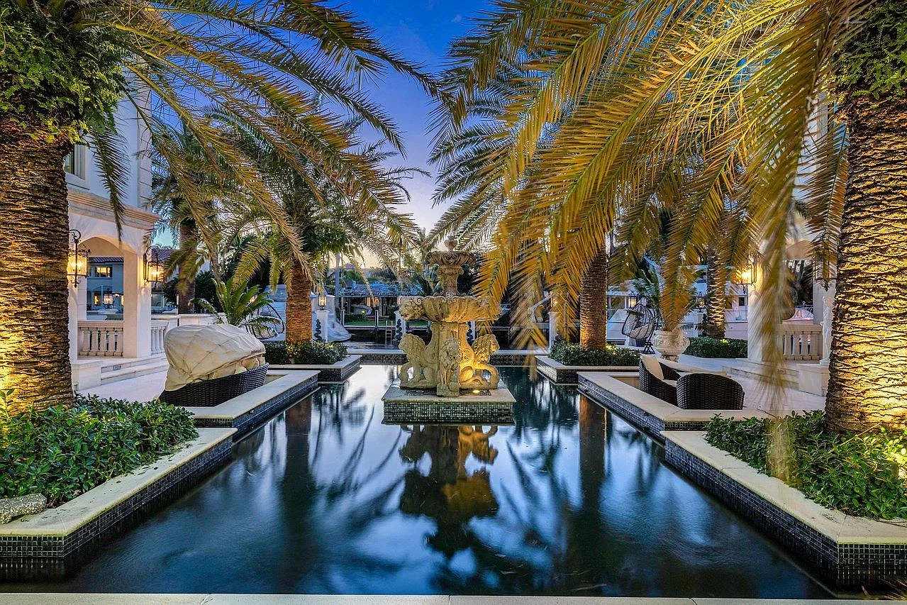 The Yacht Villa