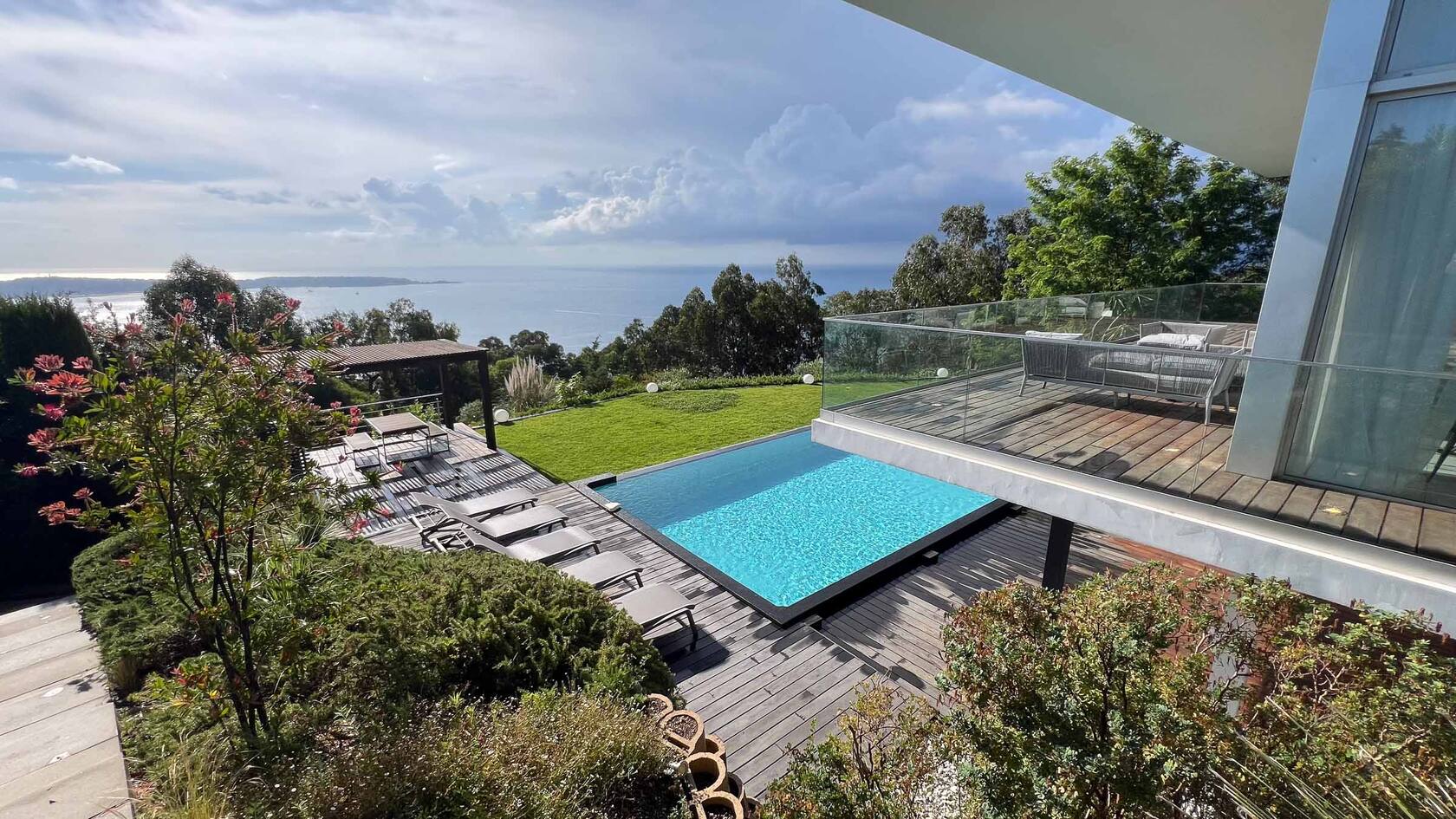 The Levante Villa