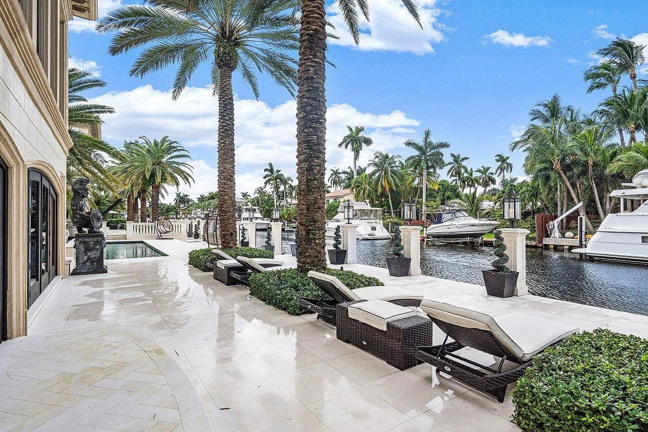 The Yacht Villa