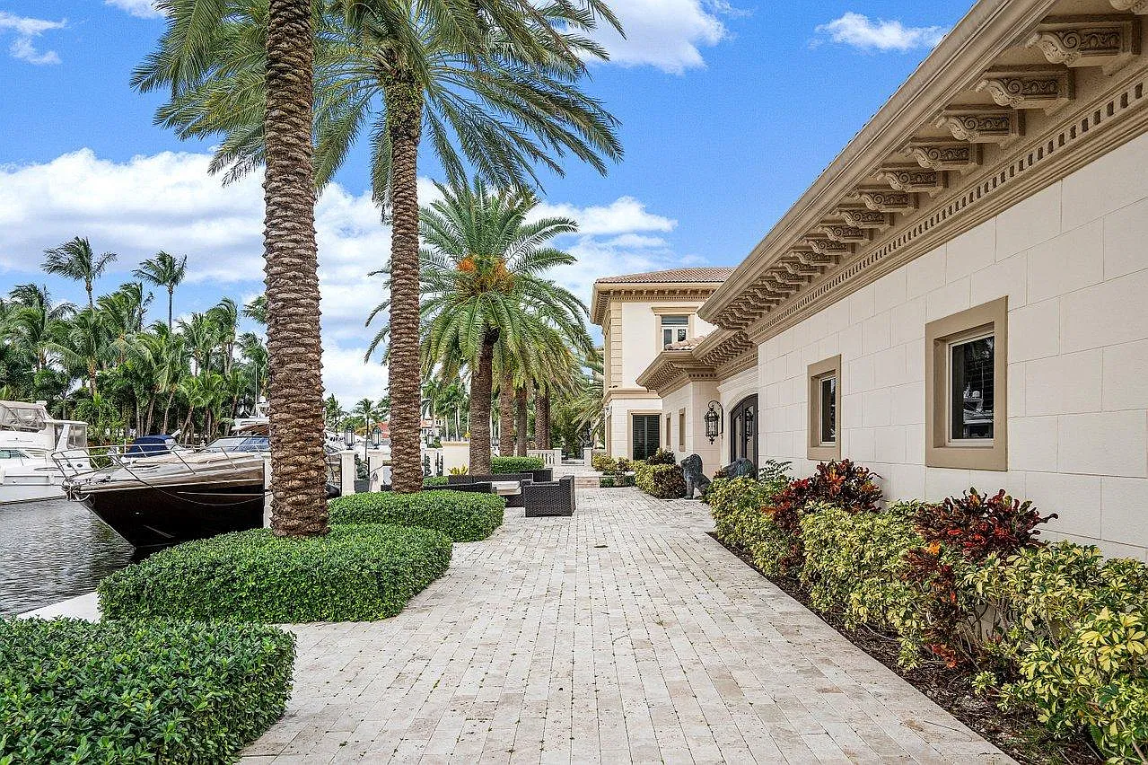 The Yacht Villa