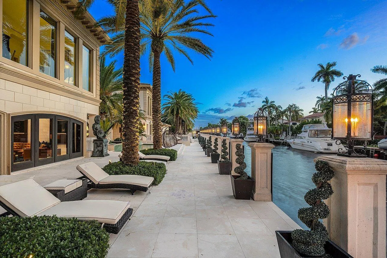 The Yacht Villa