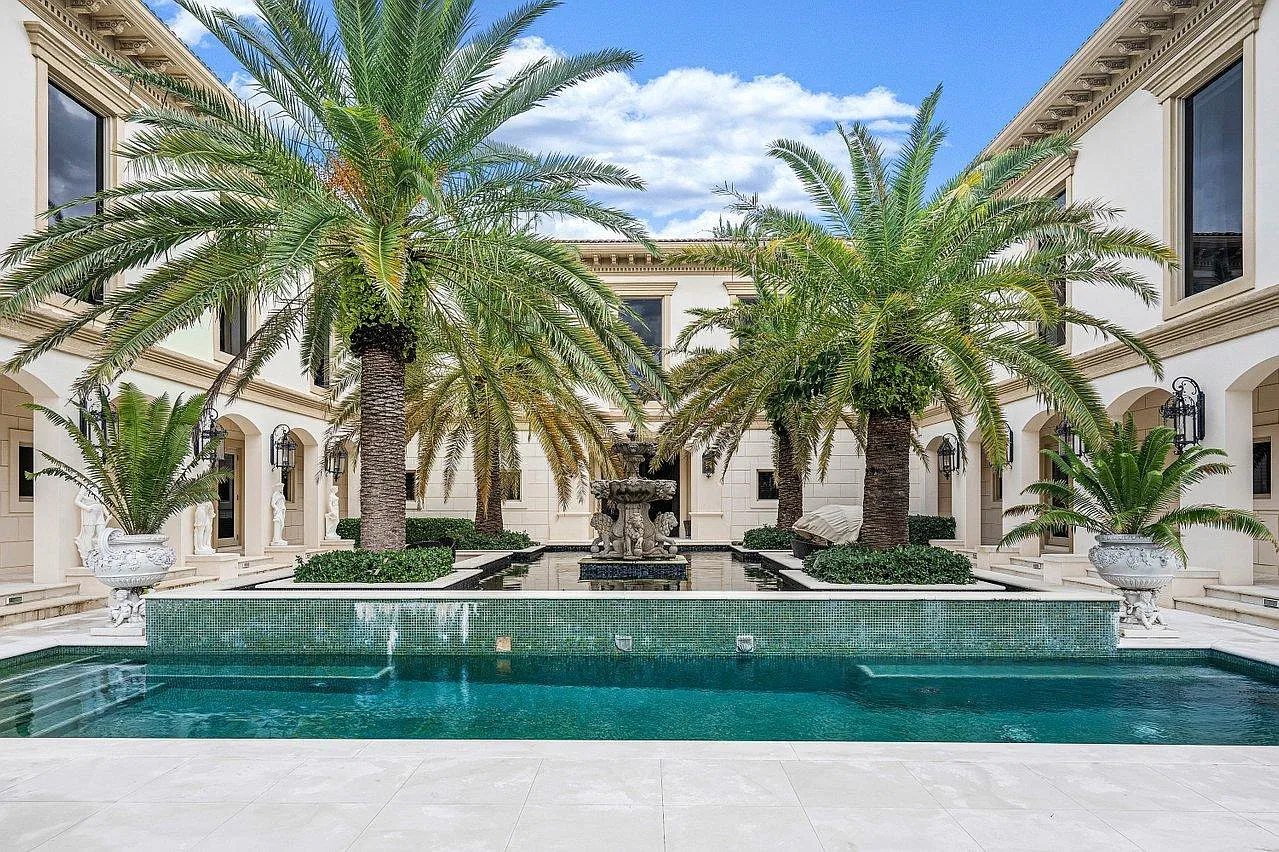 The Yacht Villa