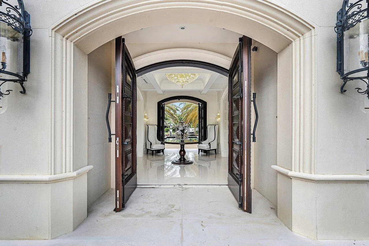 The Yacht Villa