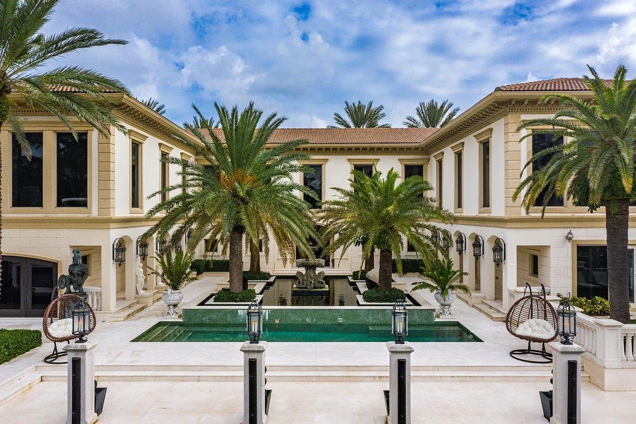 The Yacht Villa