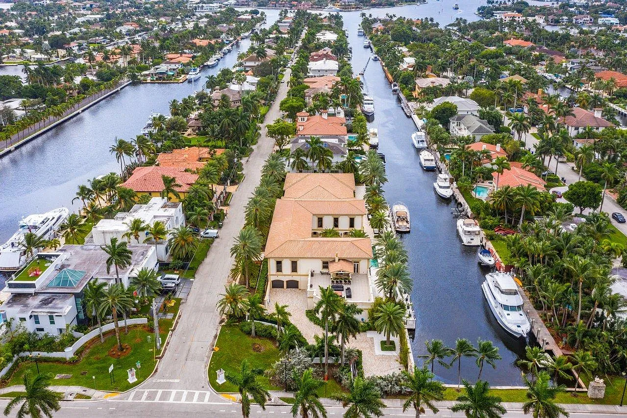 The Yacht Villa
