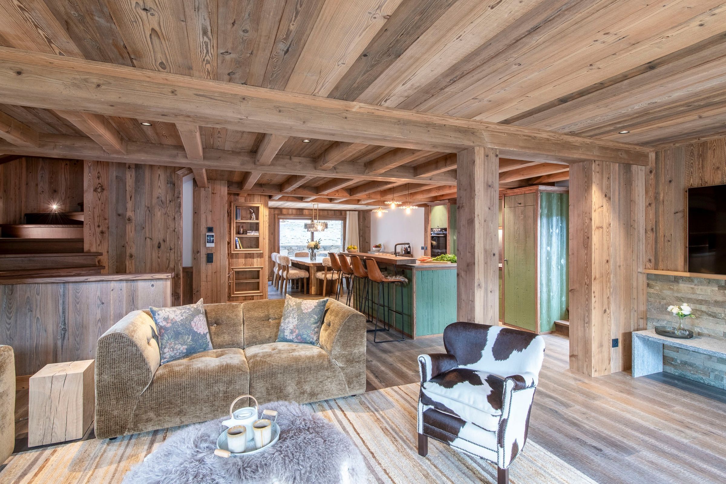 Chalet Caribou
