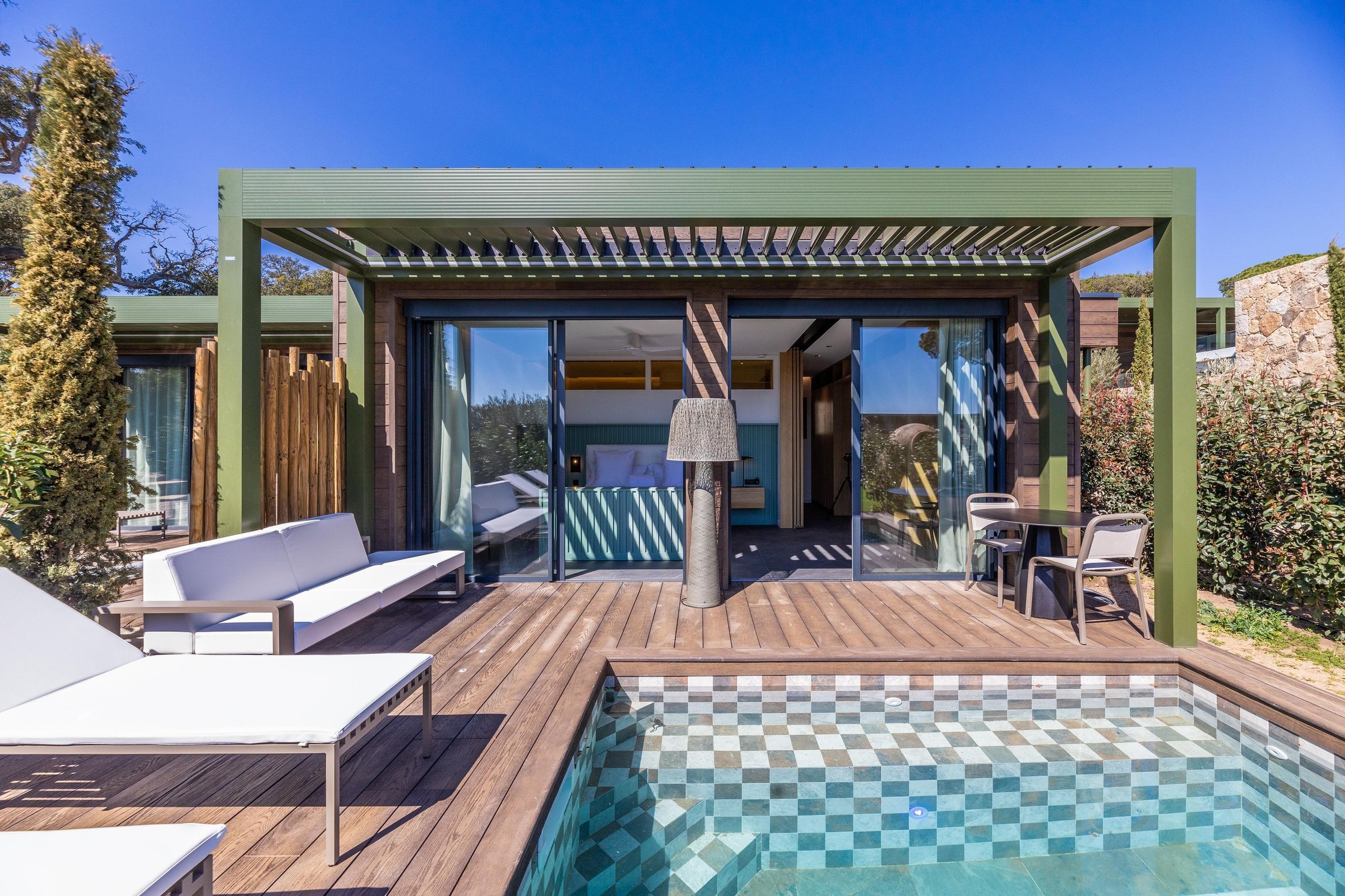 Azzu Resort