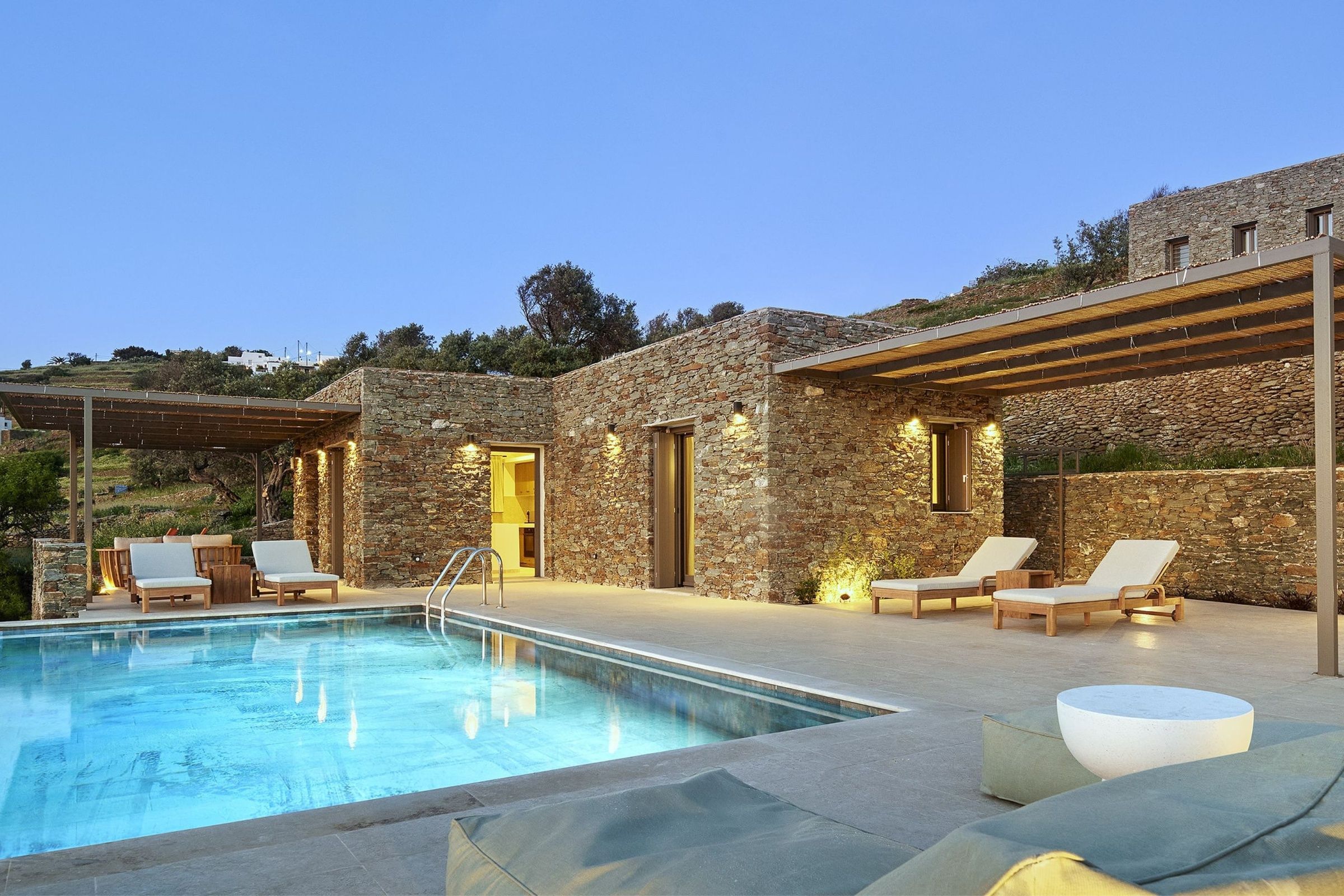 Lithos Estate