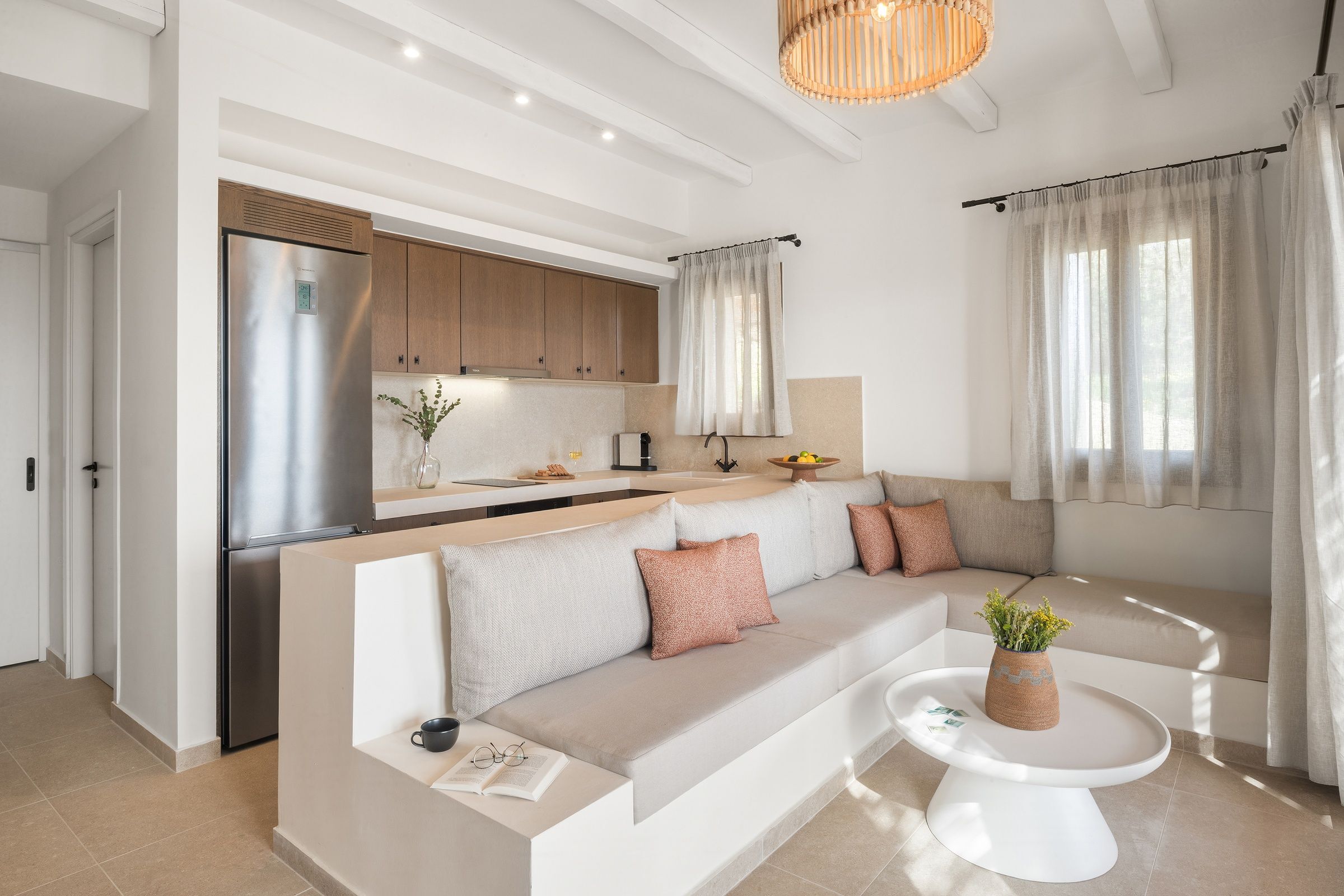 Lithos Estate